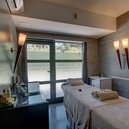 Szálloda Golf De Valescure & Nuxe Saint-Raphaël