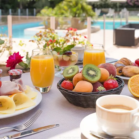 Golf De Valescure & Nuxe 4* Saint-Raphaël