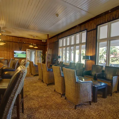 Golf De Valescure & Nuxe Hotel