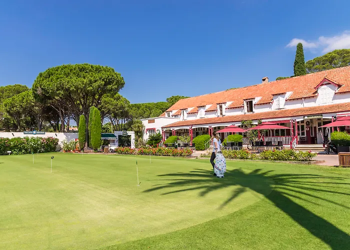 فندق Golf De Valescure & Nuxe