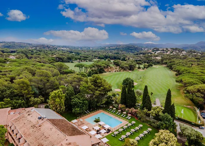 Golf De Valescure & Nuxe 4* Сен-Рафаэль