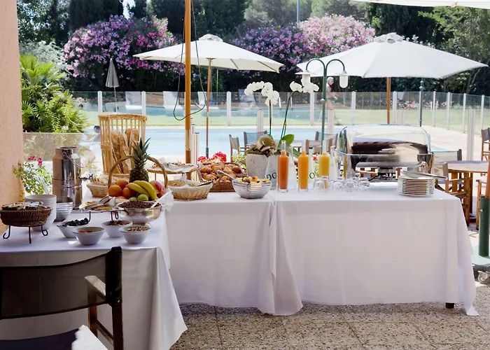 فندق Golf De Valescure & Nuxe 4*