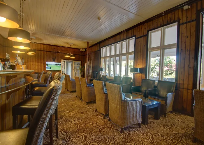 Golf De Valescure & Nuxe Отель