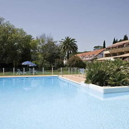 Golf De Valescure & Nuxe 4* Saint-Raphaël