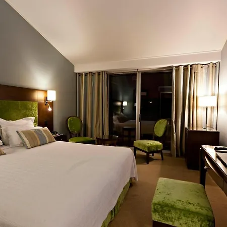 Golf De Valescure & Nuxe 4*