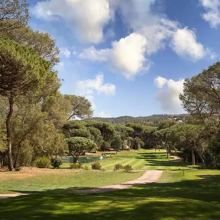 Hotel Golf De Valescure & Nuxe Saint-Raphaël
