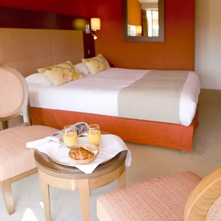 Hotel Golf De Valescure & Nuxe