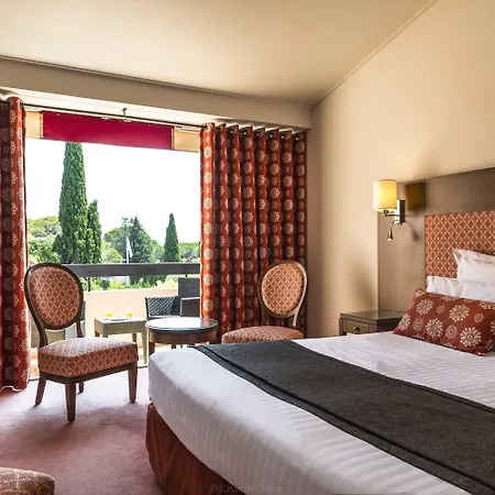 Golf De Valescure & Nuxe 4*