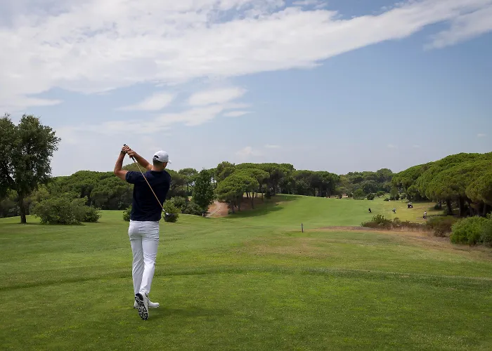 Golf De Valescure & Nuxe Hotel Saint-Raphaël