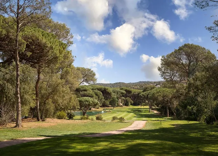 Hotel Golf De Valescure & Nuxe Saint-Raphaël